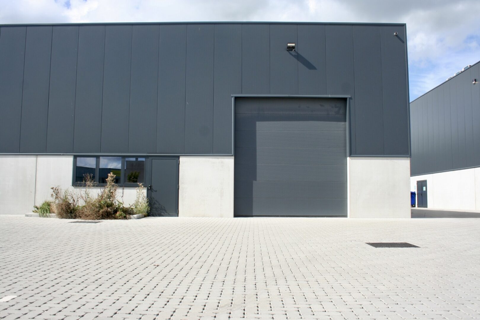 99C41C31-BFF7-4B7B-845C-5E252A760165_1_201_a