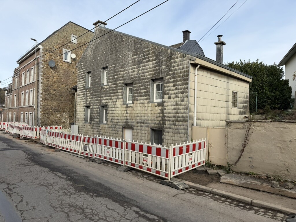 5891AC6E-9CBF-444F-842D-DFFD40396474_1_105_c