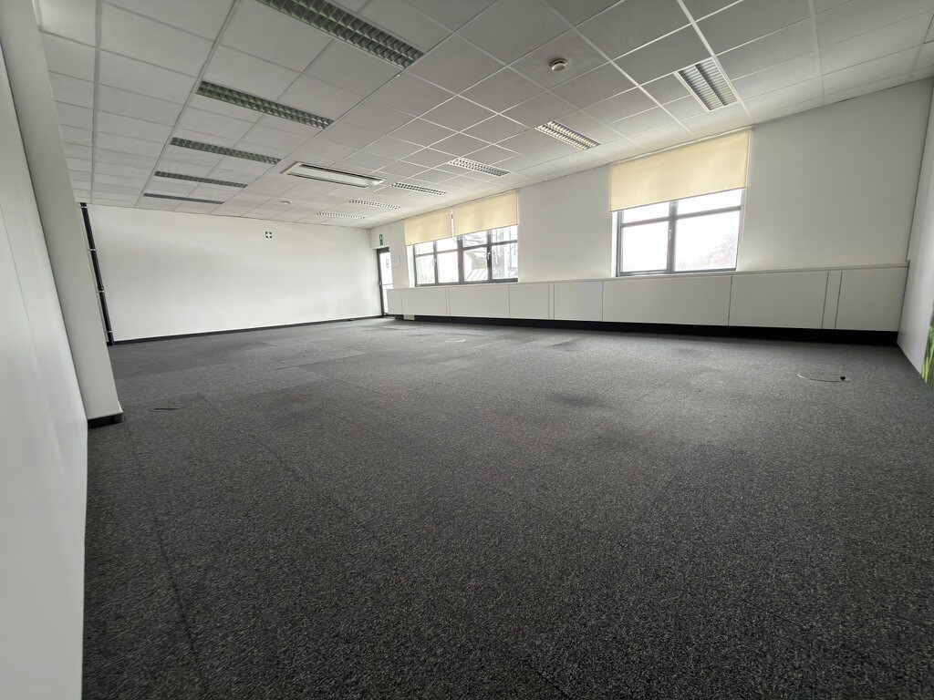 CECC8E01-F505-4D80-8536-5F6942C6BA8F_1_105_c