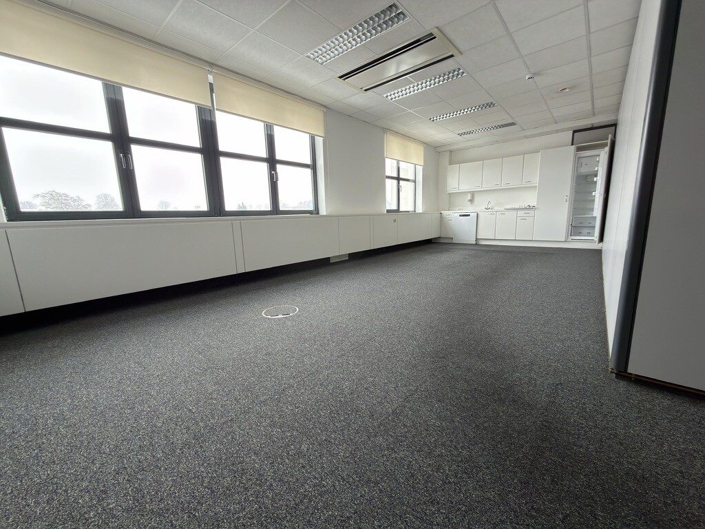 8432365D-6A30-4FE0-A1AC-09C202D147D7_1_105_c