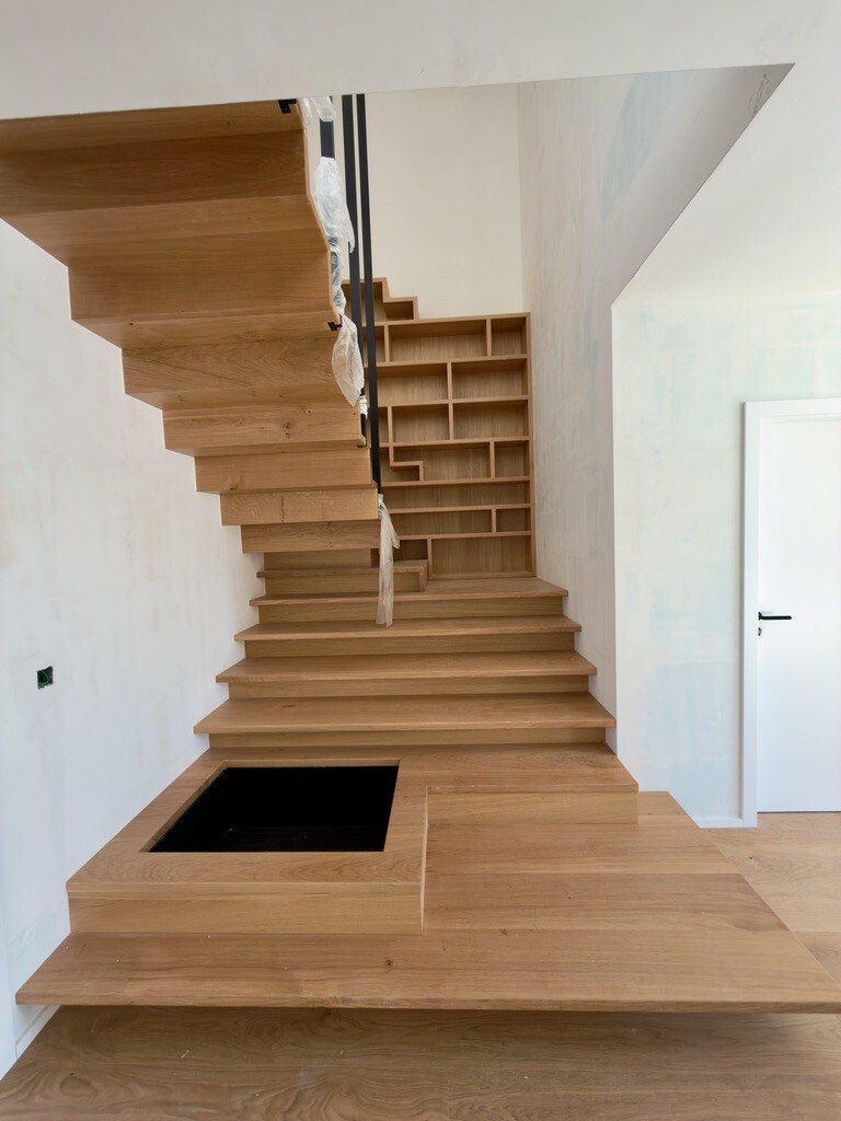 D73FB93E-0AAB-44F1-AD42-9D42E0EFC22D_1_105_c