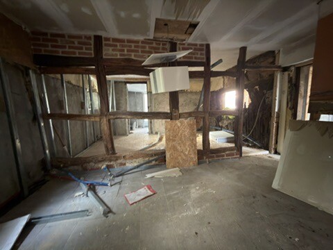 C3409EF0-6161-4169-B796-4928825E4465_4_5005_c